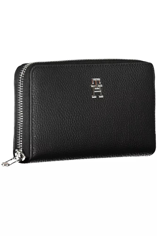 Tommy Hilfiger Elegant Black Wallet with Chic Compartments