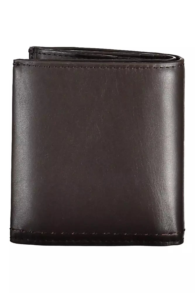 Calvin Klein Elegant Leather Wallet with RFID Blocker